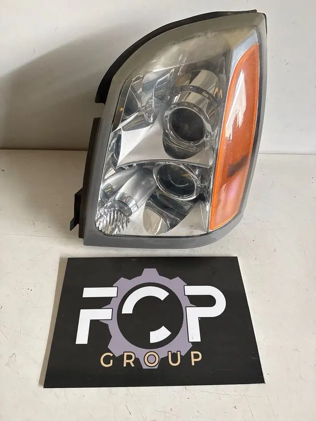Faro  Xenon delantero izquierdo Cadillac SRX 2003-2009 Referencia original: 15926963