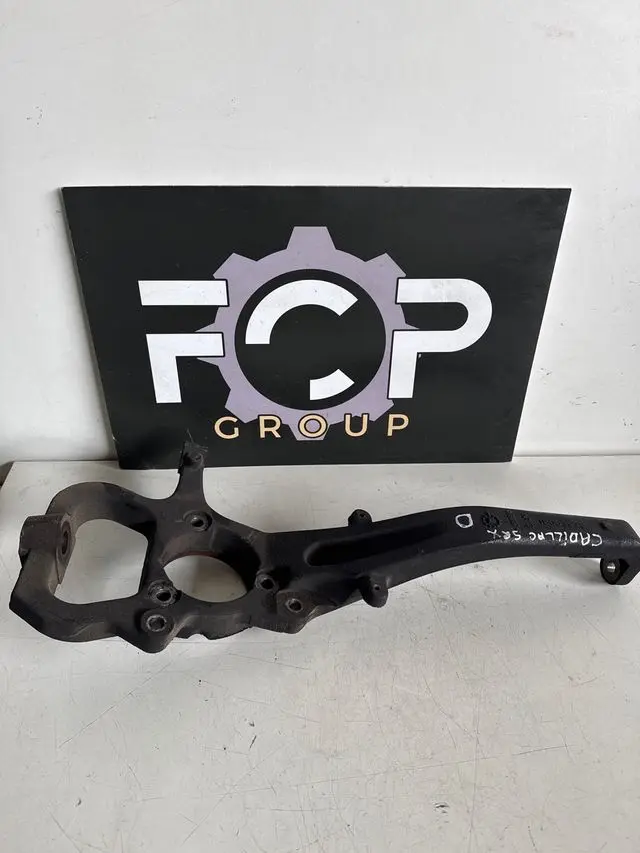 Portamangueta delantera izquierda para Cadillac SRX 2003-2009 Referencia : 18063938