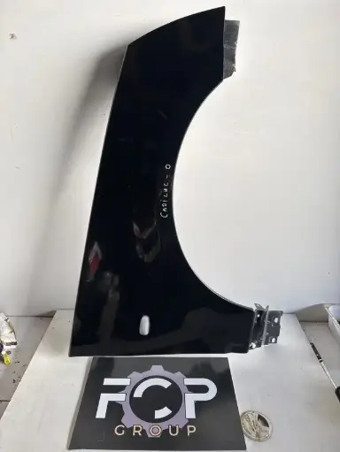 [AILE0056] Aleta delantera derecha para Cadillac SRX. 200-2009 Color negro. Referencia original : 88890928 RH